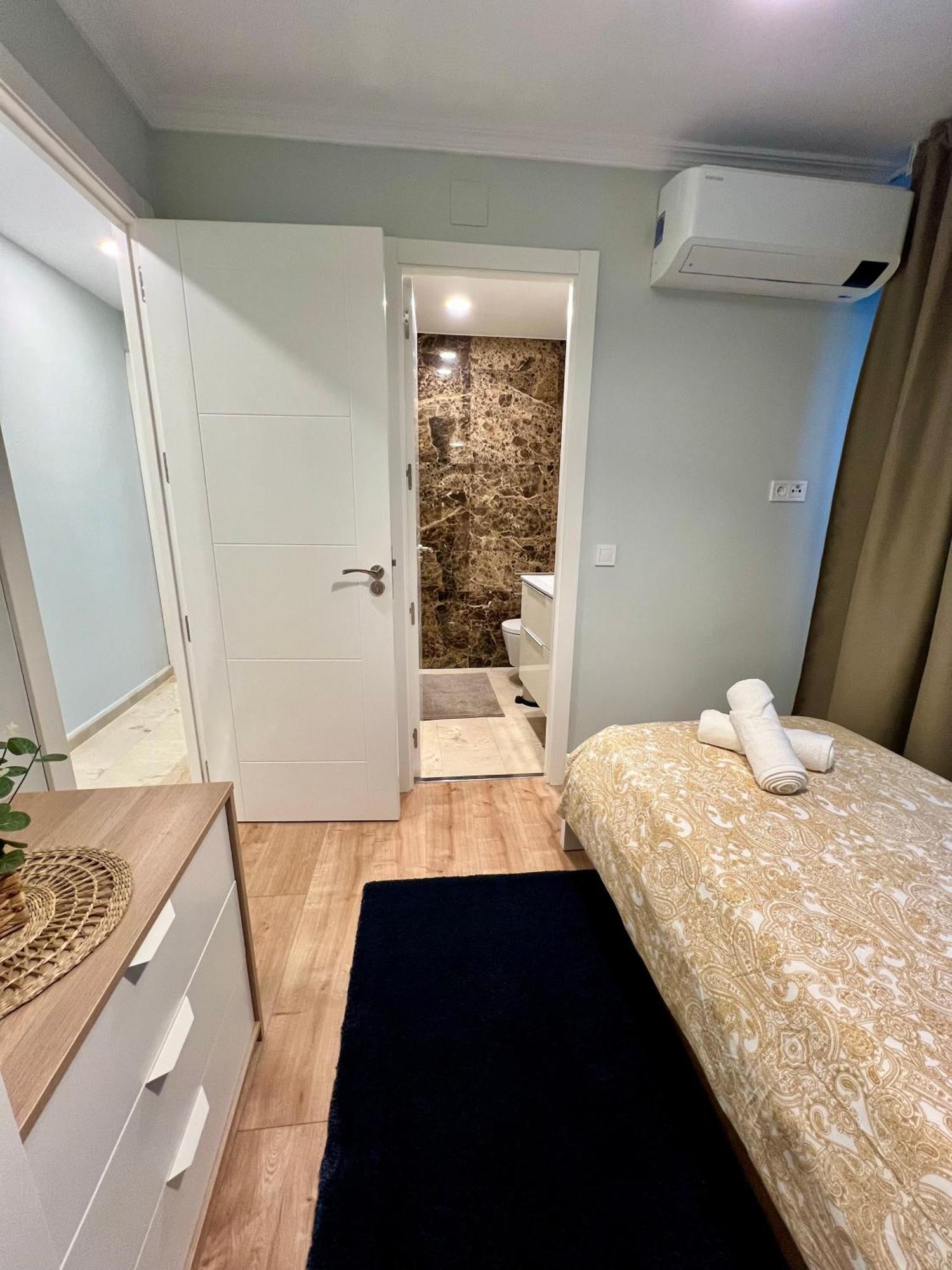 Apartamentos Prestige Suites Malaga IV Экстерьер фото