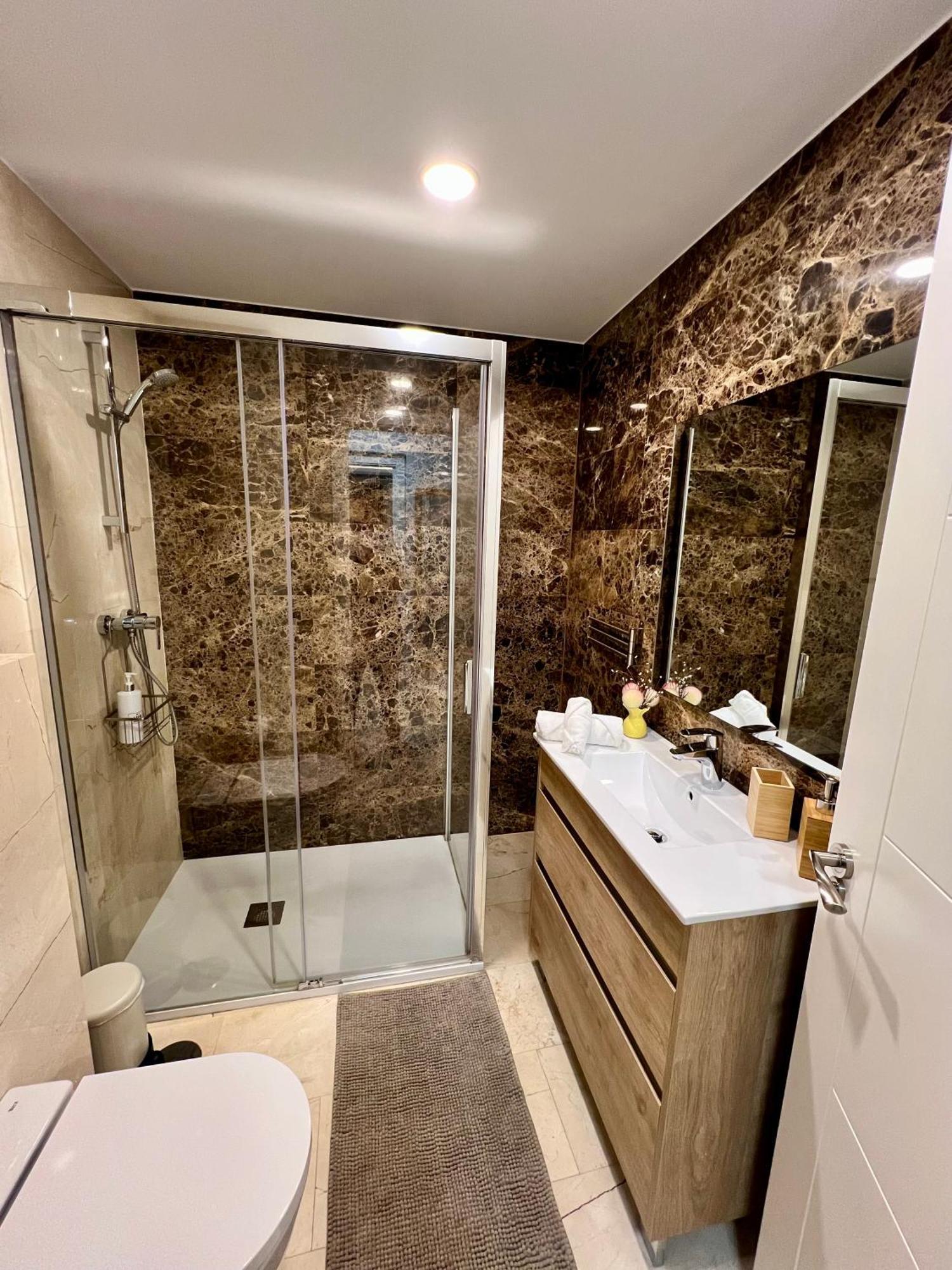 Apartamentos Prestige Suites Malaga IV Экстерьер фото