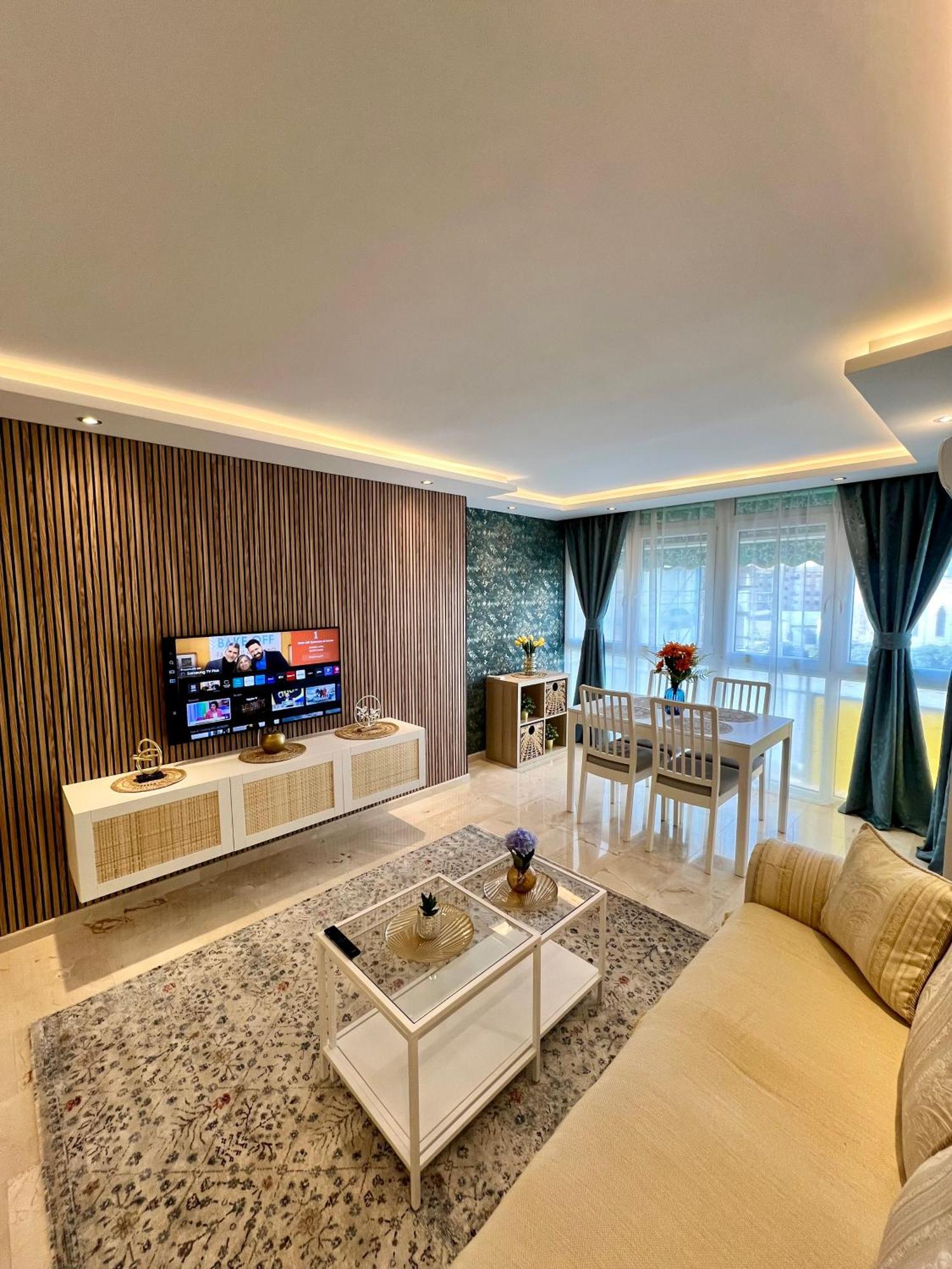 Apartamentos Prestige Suites Malaga IV Экстерьер фото
